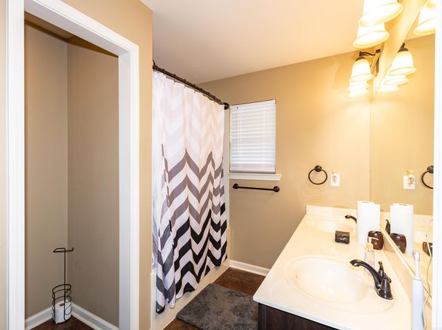 1107 Fox Chase Drive, Bryant, AR 72022