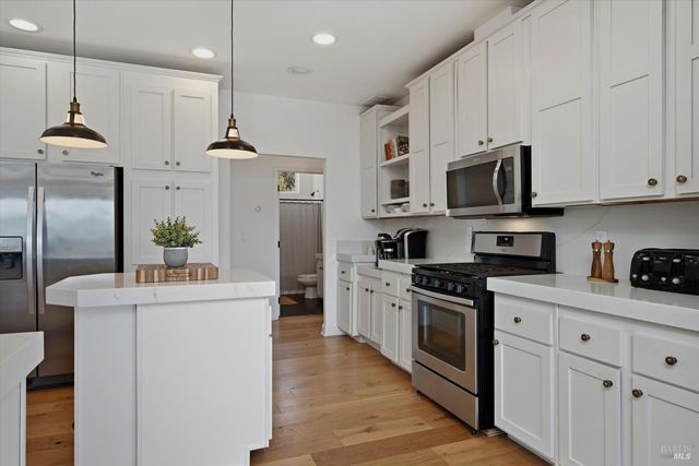20011 Honey Hill Dr, Hidden Valley Lake, CA 95467