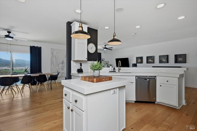 20011 Honey Hill Dr, Hidden Valley Lake, CA 95467