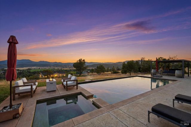 20011 Honey Hill Dr, Hidden Valley Lake, CA 95467