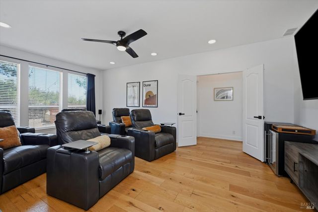 20011 Honey Hill Dr, Hidden Valley Lake, CA 95467