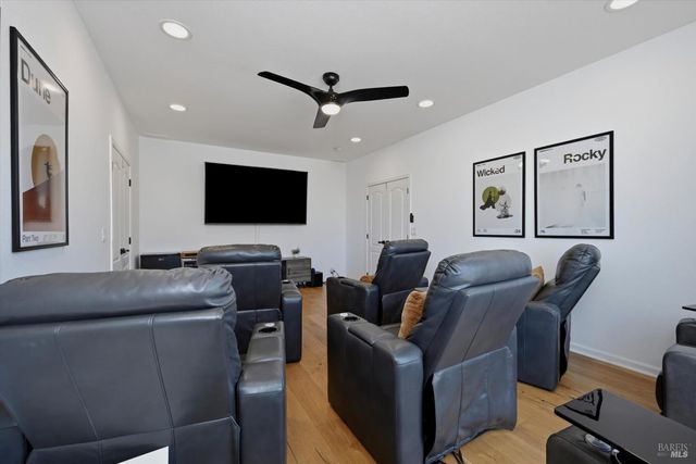 20011 Honey Hill Dr, Hidden Valley Lake, CA 95467