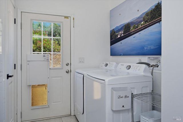 20011 Honey Hill Dr, Hidden Valley Lake, CA 95467