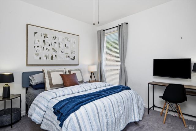 20011 Honey Hill Dr, Hidden Valley Lake, CA 95467