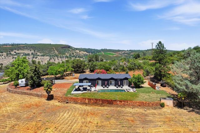 20011 Honey Hill Dr, Hidden Valley Lake, CA 95467