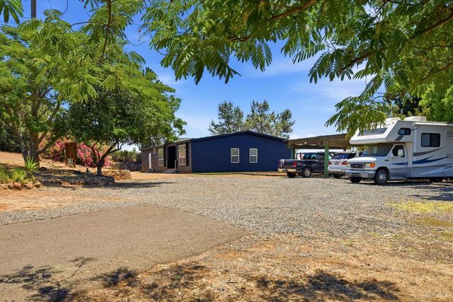 20011 Honey Hill Dr, Hidden Valley Lake, CA 95467