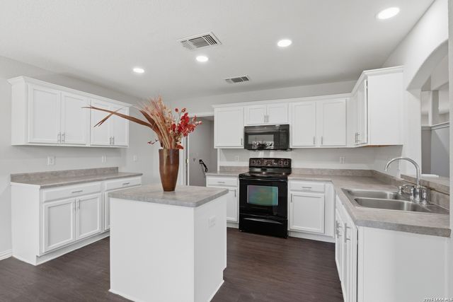 255 Hallie Cove, San Antonio, TX 78227