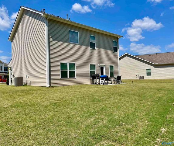 168 Lincoln Gray Circle, New Market, AL 35761