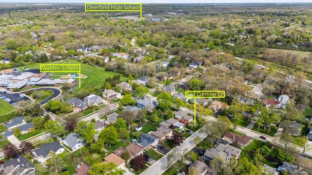 527 CUMNOR Court, Deerfield, IL 60015