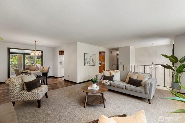 14203 Thomas Drive NW, Silverdale, WA 98383
