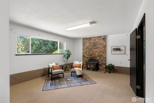 14203 Thomas Drive NW, Silverdale, WA 98383