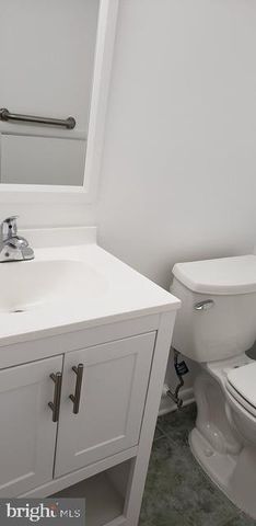 313 BARTON RUN BLVD, Marlton, NJ 08053