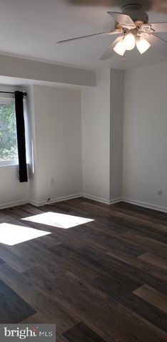 313 BARTON RUN BLVD, Marlton, NJ 08053