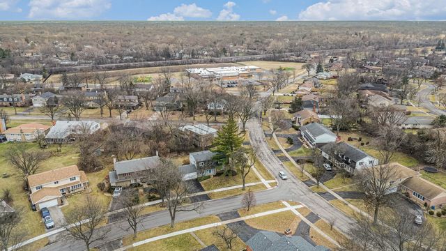 1421 Berry Lane, Flossmoor, IL 60422