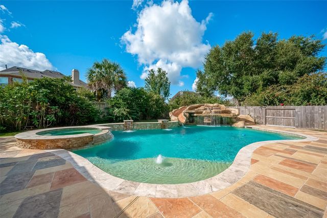 20807 Twisted Leaf Drive, Cypress, TX 77433