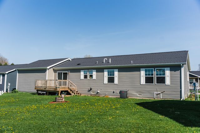 712 Peach Lane, Fremont, MI 49412