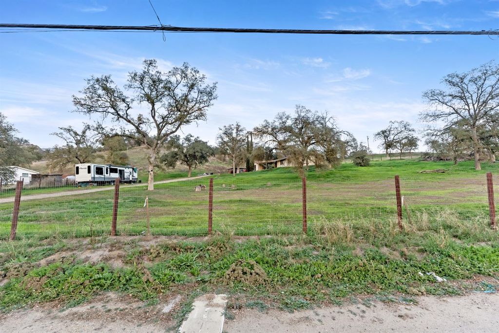 37000 Sand Creek Road, Yokuts Valley, CA 93675