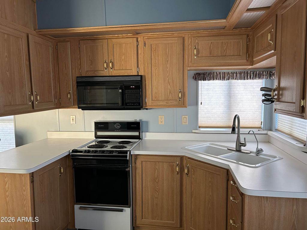 1087 S SHOSHONE Drive 87, Apache Junction, AZ 85119 — photo 2