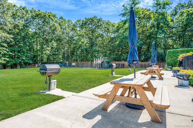 460 Old Town Road 3G, Port Jefferson, NY 11776