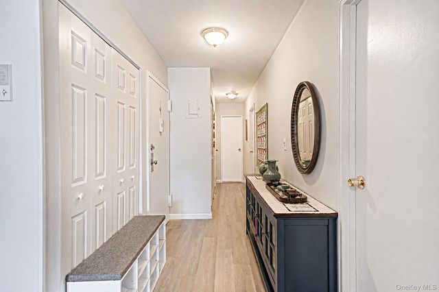 460 Old Town Road 3G, Port Jefferson, NY 11776