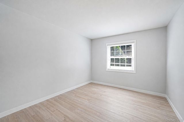 460 Old Town Road 3G, Port Jefferson, NY 11776