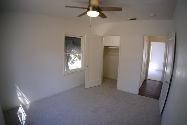 3805 E Heaton Avenue, Fresno, CA 93702