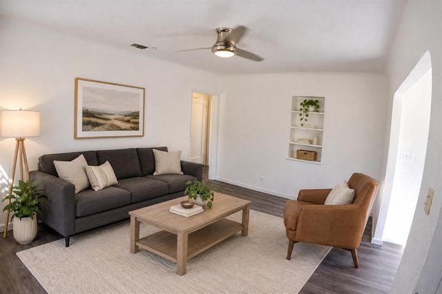 3805 E Heaton Avenue, Fresno, CA 93702