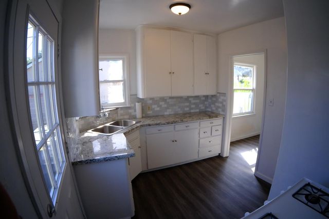 3805 E Heaton Avenue, Fresno, CA 93702