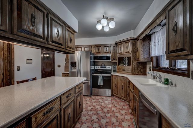 2322 S BALDWIN, Sturgis, SD 57785