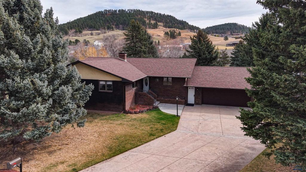 2322 S BALDWIN, Sturgis, SD 57785