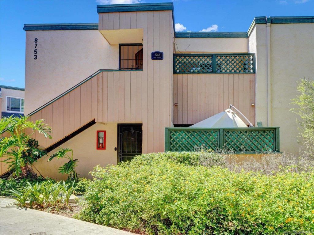 8753 Lake Murray Blvd 4, San Diego, CA 92119 — exterior