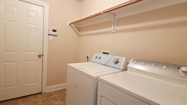 1902 Smoke Tree Trail, Garland, TX 75040