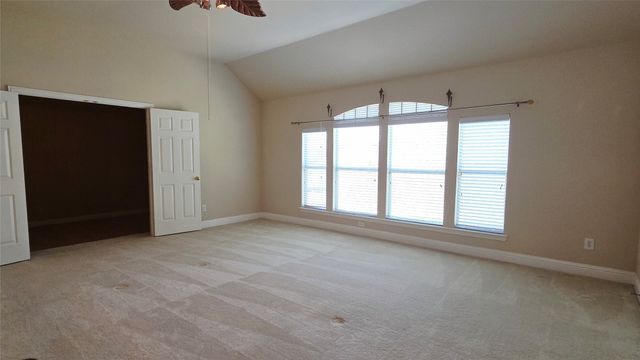 1902 Smoke Tree Trail, Garland, TX 75040