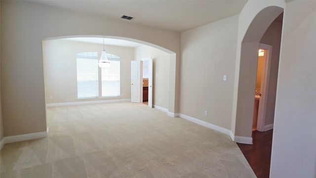 1902 Smoke Tree Trail, Garland, TX 75040
