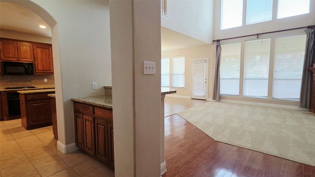 1902 Smoke Tree Trail, Garland, TX 75040