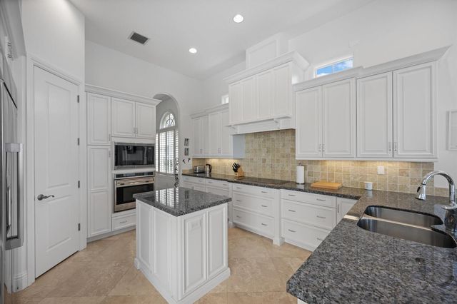 12200 Sunnydale Drive, Wellington, FL 33414
