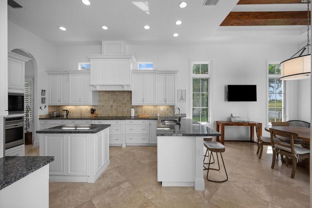 12200 Sunnydale Drive, Wellington, FL 33414
