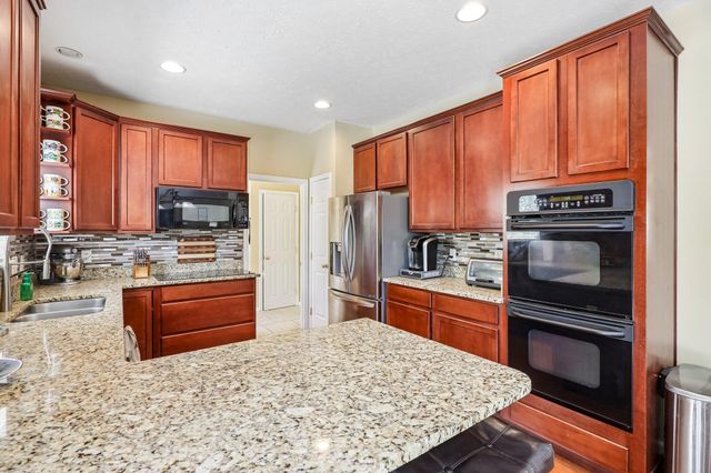 2885 Landings Way, Burlington, KY 41005