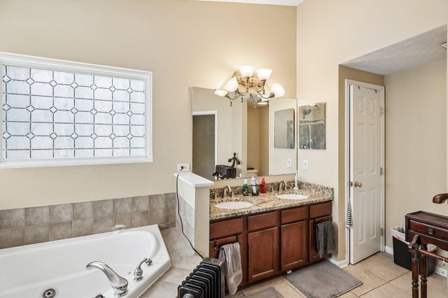 2885 Landings Way, Burlington, KY 41005