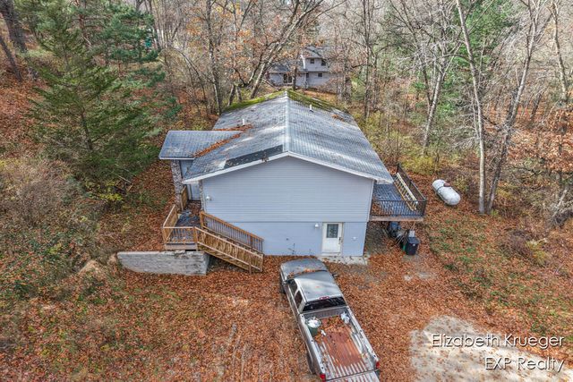 8945 Vergennes Street, Ada, MI 49301