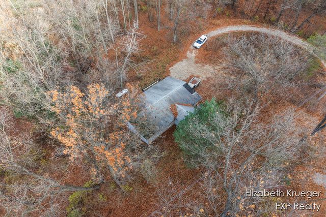 8945 Vergennes Street, Ada, MI 49301