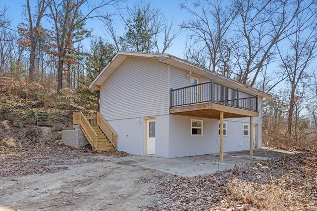 8945 Vergennes Street, Ada, MI 49301