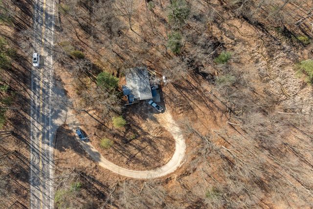 8945 Vergennes Street, Ada, MI 49301