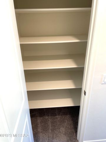 1127 E Cairn Street, Tucson, AZ 85719