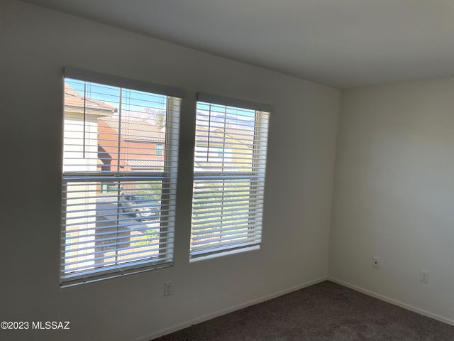 1127 E Cairn Street, Tucson, AZ 85719