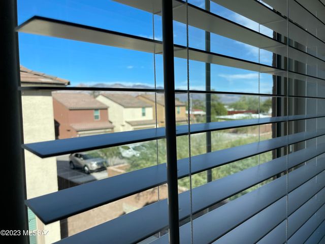 1127 E Cairn Street, Tucson, AZ 85719