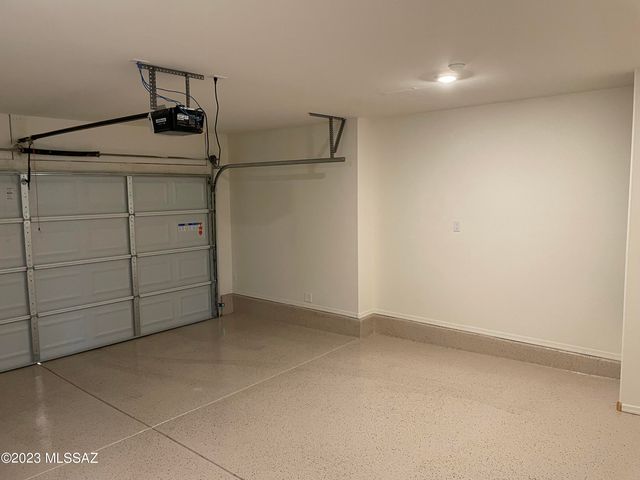 1127 E Cairn Street, Tucson, AZ 85719