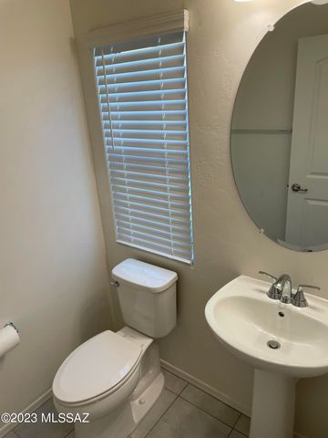 1127 E Cairn Street, Tucson, AZ 85719