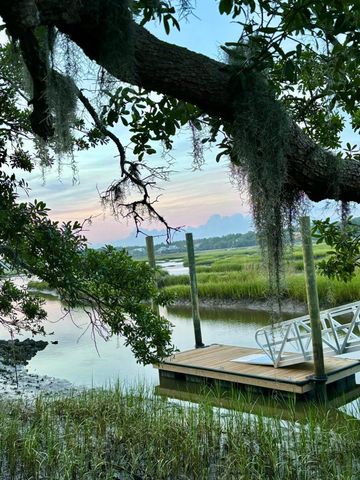 3803 Sawyers Island Dr Drive, Mount Pleasant, SC 29466