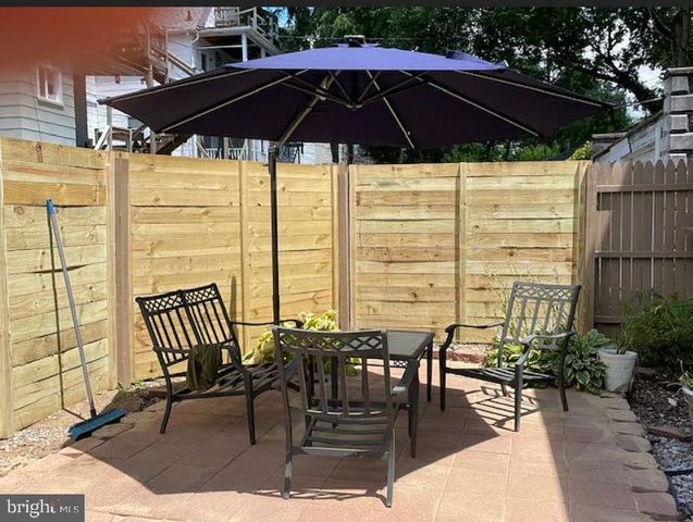 4033 GREENMOUNT AVE, Baltimore, MD 21218